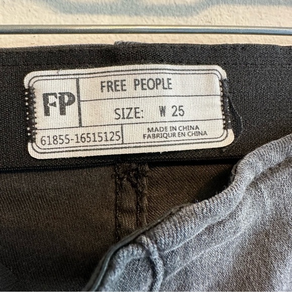 Free People Black Pull On Flares size 25 - Picture 3 of 8